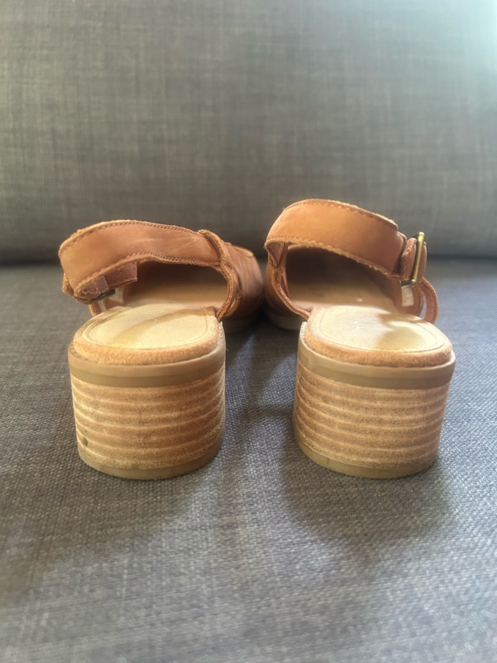 Toms Women's Tan Suede Slingback Low Heel Pumps - Picture 3 of 5